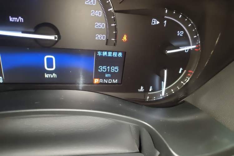 Used Cadillac ATS-L 2017 28T Tech Edition Odometer Close Up