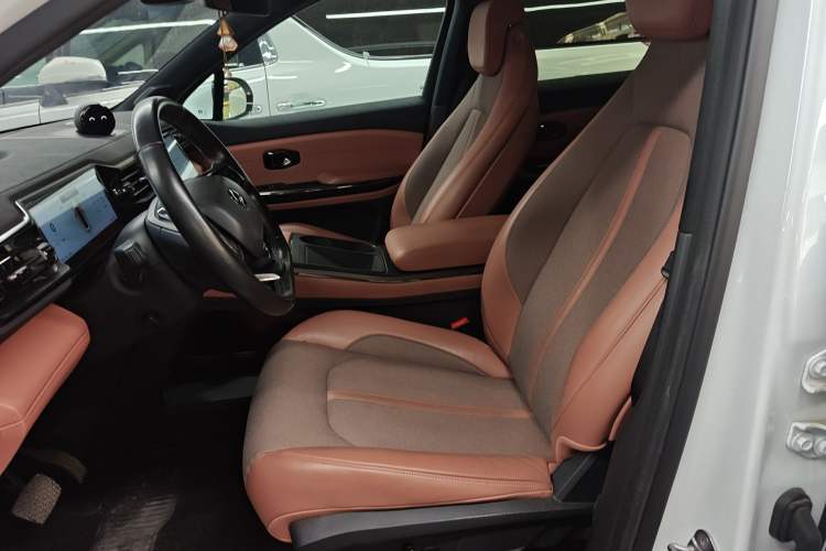 Used Nio EC6 2020 465 km Sport Edition Left Front Seat