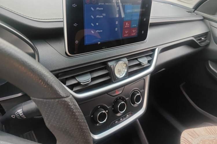 Used Wuling Hongguang S3 2018 1.5L Manual Comfort Model China V Standard
