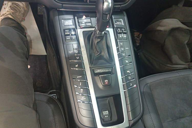 Used Porsche Macan 2020 Macan 2.0T