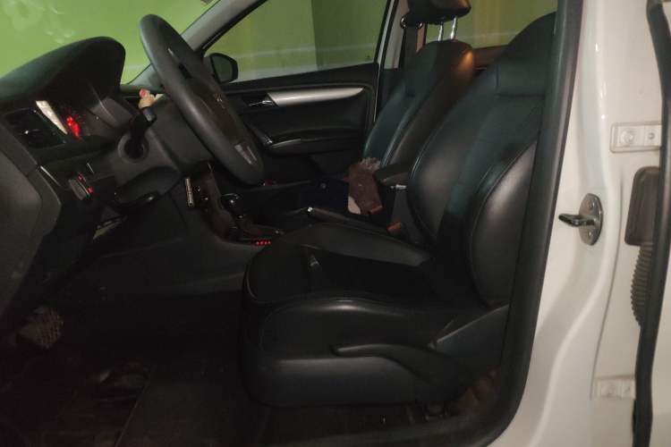 Used Volkswagen Lavida 2013 Restyled Classic 1.6L Automatic Comfort Edition Left Front Seat