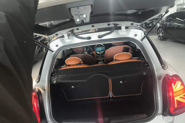 Used MINI 2022 Updated 1.5T COOPER Artist