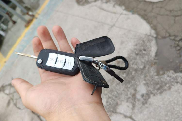 Used GAC Trumpchi GS4 2015 200T Manual Elite Edition Vehicle Key