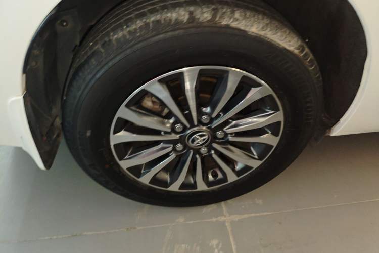 Used Toyota Corolla 2017 Revised Version 1.2T S-CVT GL