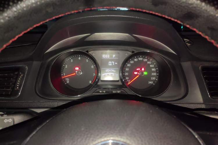 Used Volkswagen Lavida 2017 1.6L Automatic Comfort Edition
