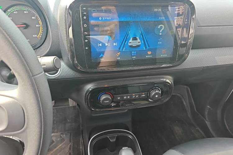 Used Roewe Clever 2022 311km QiQi BoBo Edition
