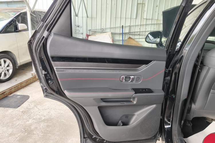 Used JETOUR Dashing 2023 1.5T DCT Starlight Shine Pro Edition