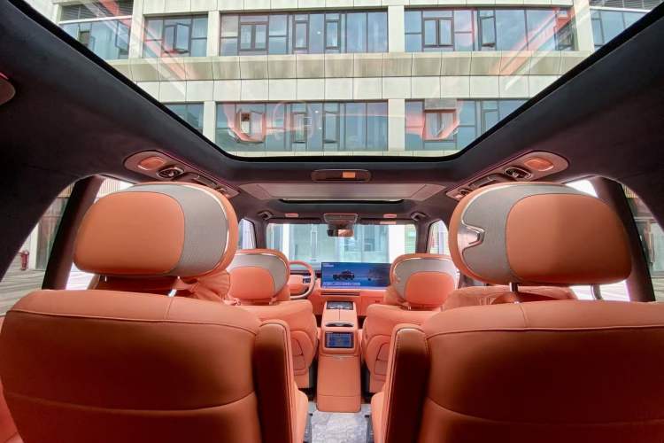 Used Lynk & Co 900 2025 1.5T Ultra Headliner