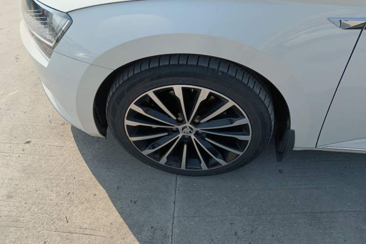 Used Skoda Superb 2018 TSI330 DSG Comfort Edition China VI Standard