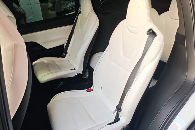 Used Tesla Model X 2023 Three-Motor All-Wheel-Drive Plaid Version
