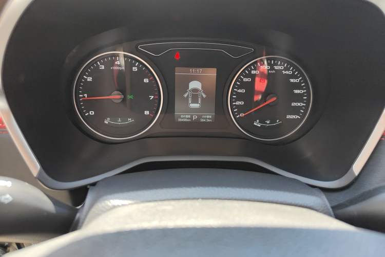 Used SOL X8 2021 300T DCT Leading Smart Connectivity Version 7 Seats Odometer Close Up