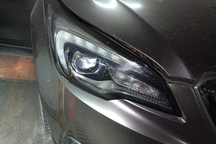 Used Buick Envision 2018 28T All-Wheel-Drive Versatile Sports Flagship Model Right Front Headlight