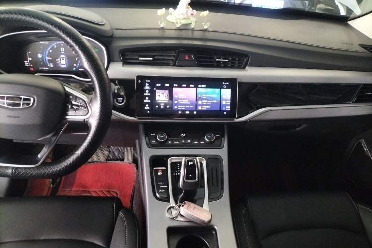 Used Geely Auto Emgrand X7 Sport 2021 Million Edition 1.8TD DCT Two-Wheel Drive Comfort Model Audio And AC Panel