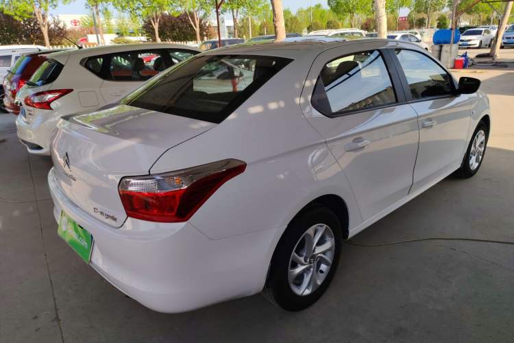 Used Citroen Elysee 2015 Zhishang Edition 1.6L Manual Fashion Model Rear Right 45 Deg