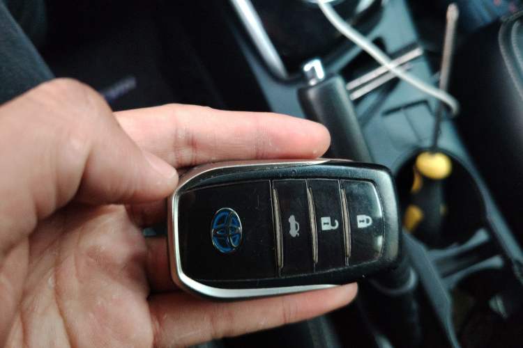 Used Toyota Levin 2018 Dual-Engine 1.8H GS-V E-CVT Prestige Version China VI Standard