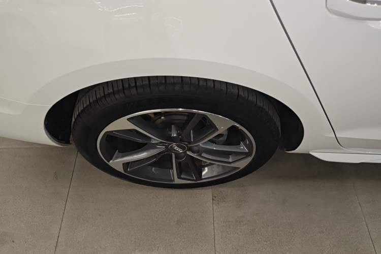 Used Audi A4L 2020 40 TFSI Fashion Dynamic Model Right Rear Wheel Hub