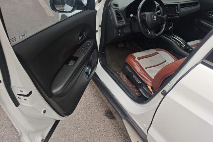 Used Honda Vezel 2015 1.8L CVT 2WD Elite Model