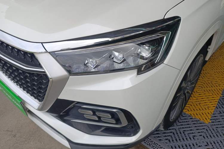 Used JETOUR X95 2020 1.6T DCT Exploration Pro Edition 7 Seats Left Front Headlight