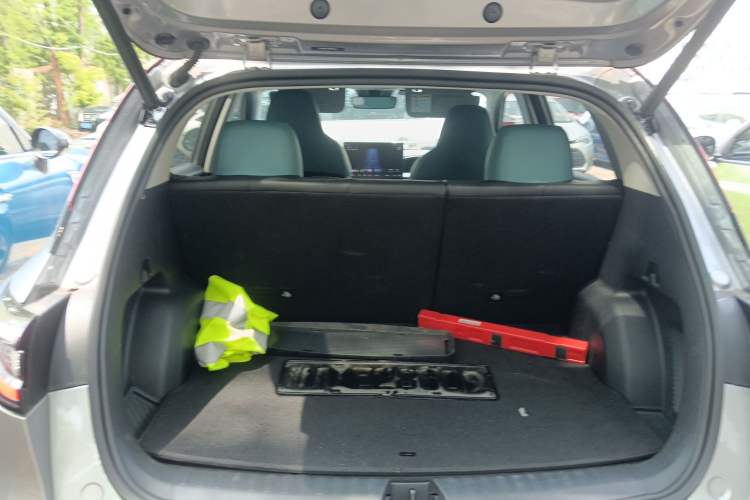 Used Geely Galaxy Geome 2025 UP 410km Exploration+ Edition Trunk