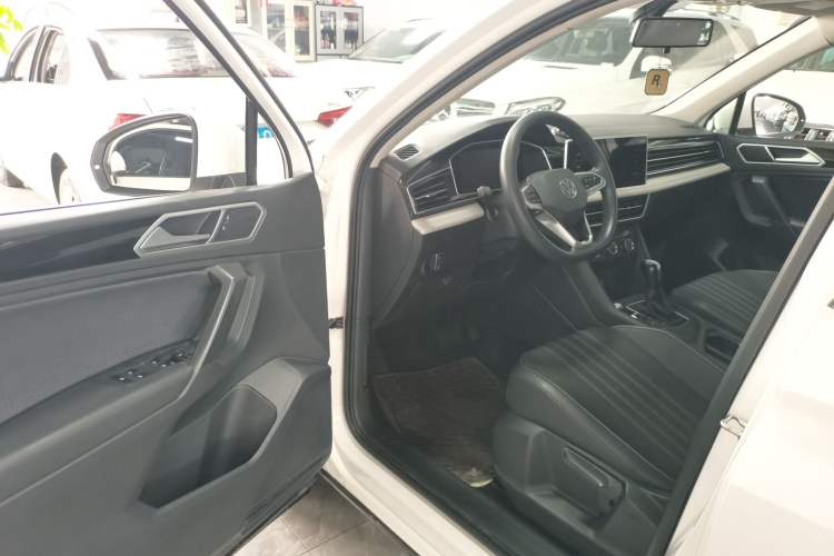 Used Volkswagen Tiguan L 2022 330TSI Automatic Two-Wheel Drive Comfort Edition
