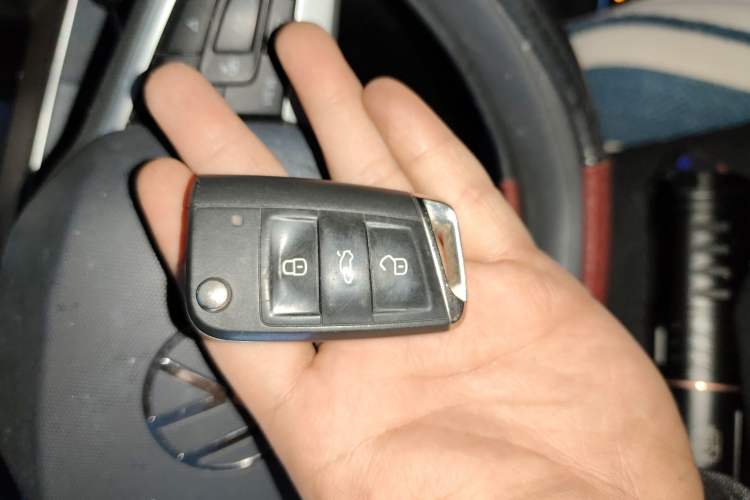 Used Volkswagen Lavida 2023 1.5L Automatic De Yi Edition Vehicle Key