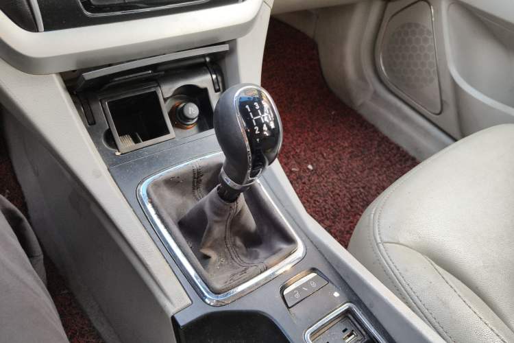 Used Geely Auto Emgrand 2014 Sedan 1.5L Manual Elite Model