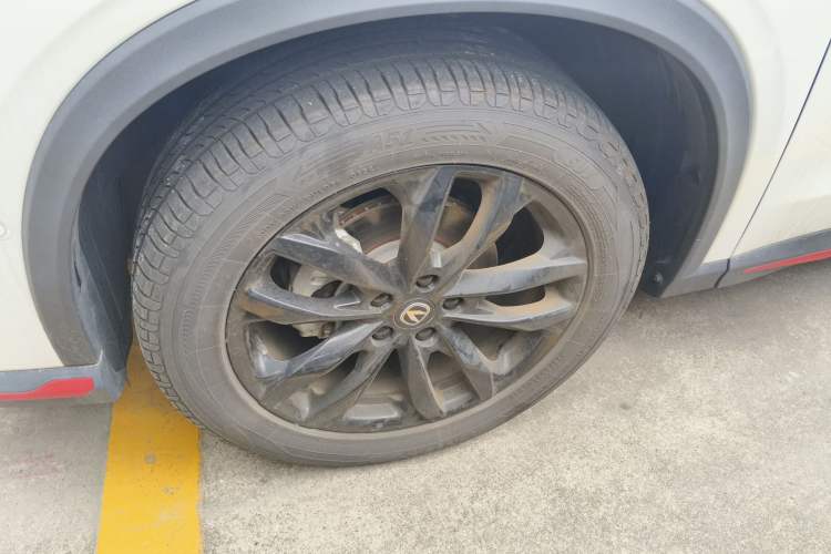 Used CHANGAN X5 PLUS 2024 1.5T DCT ZhiZun Version Left Front Wheel Hub