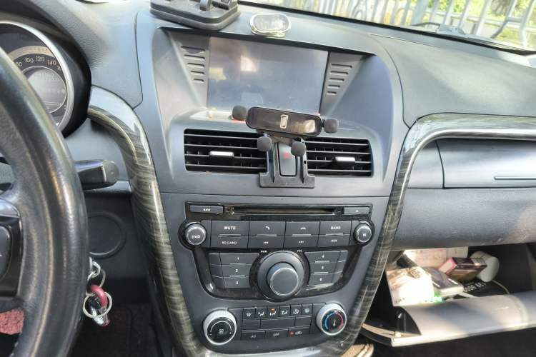 Used Bestune X80 2015 2.0L automatic comfort version