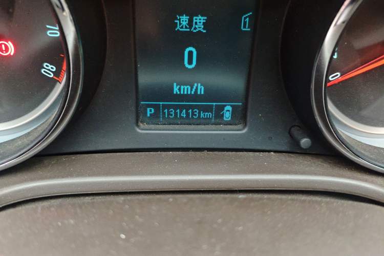 Used Buick Regal 2015 2.0L Leading Fashion Edition