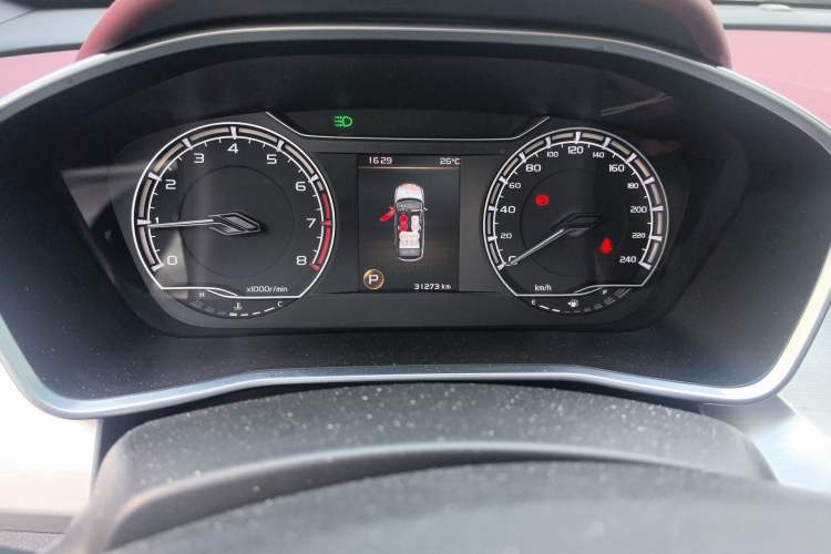 Used Geely Auto Coolray 2020 PRO 260T DCT Knight Odometer Close Up