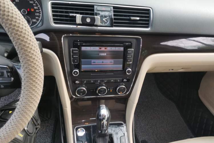 Used Volkswagen Passat 2014 2.0 TSI DSG Prestige Edition