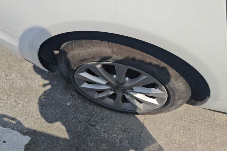 Used Audi A6L 2015 30 FSI Millionth Anniversary Comfort Model Right Rear Wheel Hub