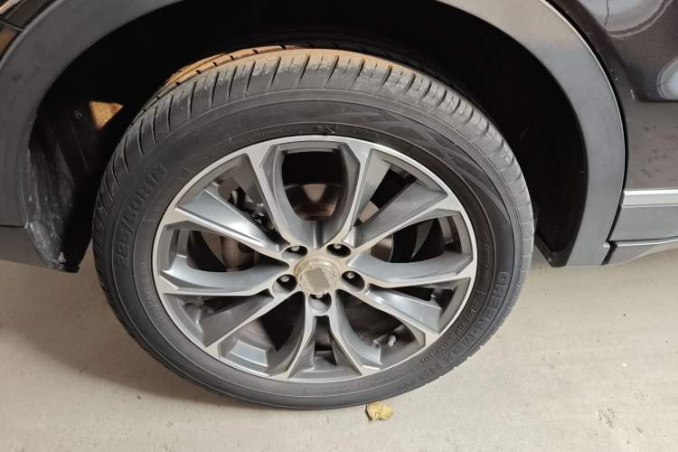 Used Zotye T500 2018 1.5T Automatic Smart Connected Prestige Model
