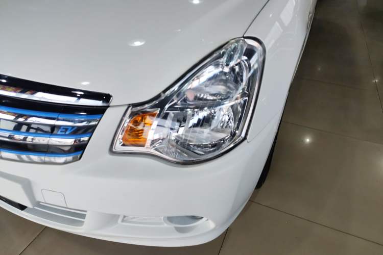 Used Dongfeng Junfeng E11K 2019 Standard Model Left Front Headlight