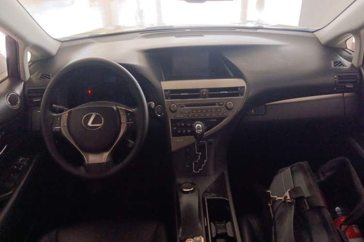 Used Lexus RX Classic 2013 270 Elegant Edition Center Console