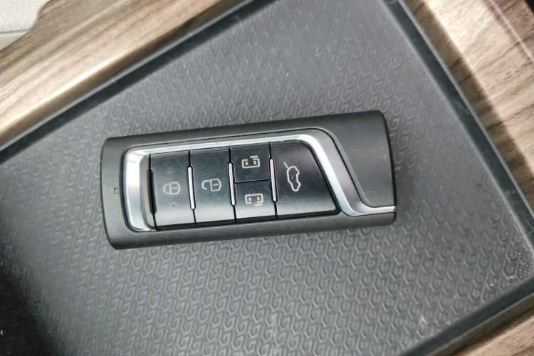 Used GAC Trumpchi M8 2018 320T Luxury Edition Interior 1