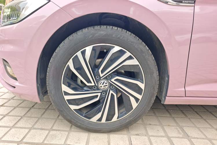 Used Volkswagen Sagitar 2022 280TSI DSG Flyover Edition Left Front Wheel Hub