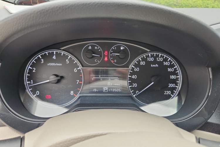 Used Nissan Tiida 2011 1.6L CVT Comfort Model