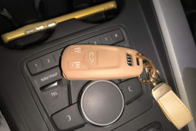 Used Audi A4L 2018 30th Anniversary Edition 40 TFSI Trendy Model Interior 1