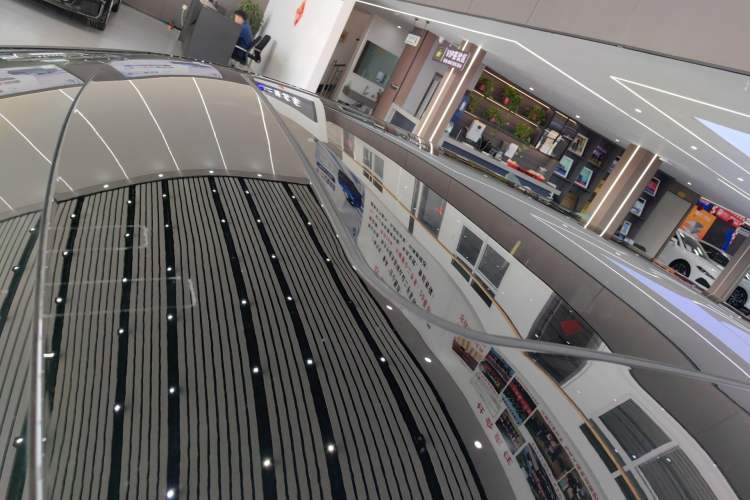 Used Hongqi H5 2025 1.5T DCT Xuan Ying Edition
