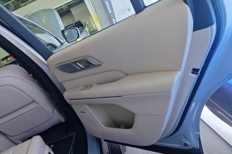 Used Deepal S09 2025 Rear-Drive Ultra+
