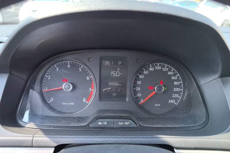 Used Volkswagen Lavida 2013 Revised Classic 1.6L Automatic Fashion Edition
