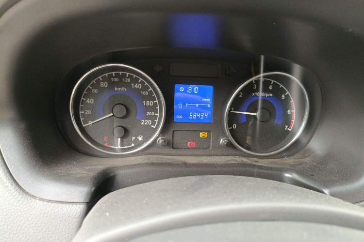Used Chery E5 2014 1.5L Manual Youyue Model Odometer Close Up