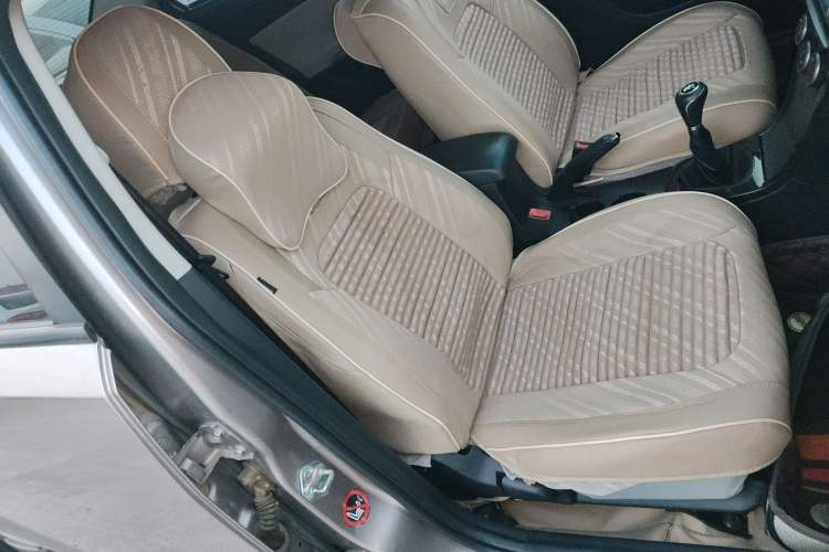 Used Haima Fumei 2013 Sedan 1.6L Manual Fashion Edition
