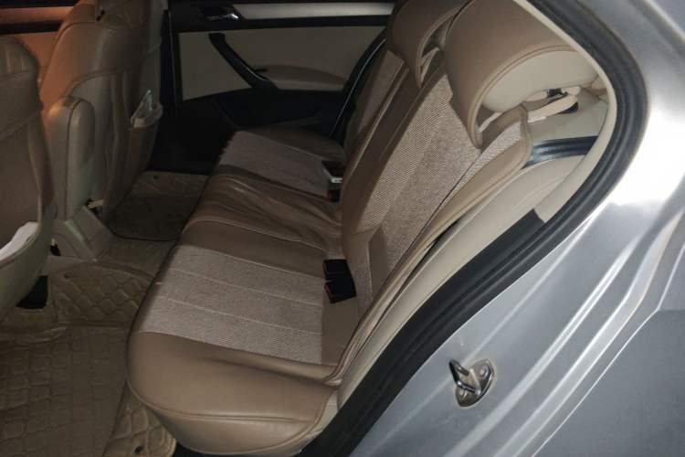 Used Skoda Rapid 2015 1.6L Automatic Smart Selection Model