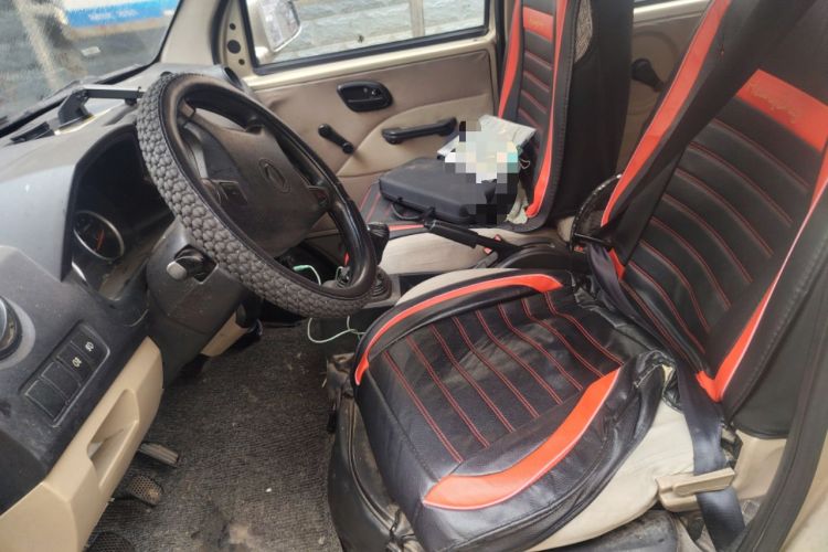 Used Dongfeng Xiaokang V29 2012 1.2L Standard Version Left Front Seat