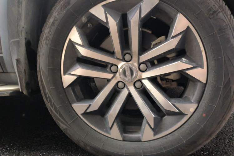 Used Haval DARGO 2021 1.5T DCT Two-Wheel Drive "Mǎquǎn" Edition Right Front Wheel Hub