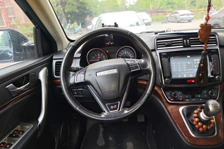 Used Haval H6 2017 Red-Label Sport Edition 1.5T Manual Two-Wheel Drive Prestige Model Steering Wheel