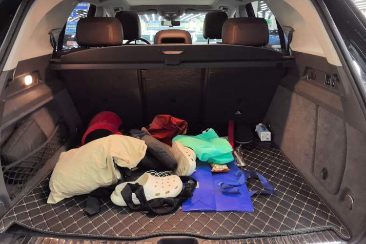 Used Mercedes-Benz GLE 2020 Restyled GLE 350 4MATIC Fashion Edition Trunk