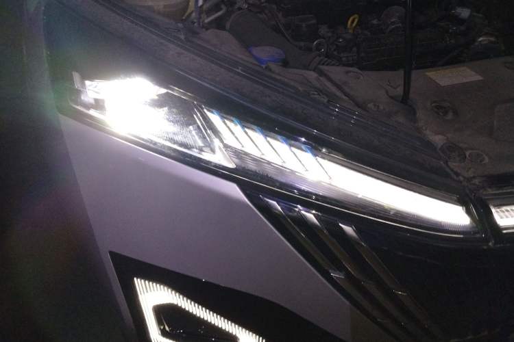 Used Dongfeng Aeolus Mage 2023 DH-i 1.5T Luxury Edition
